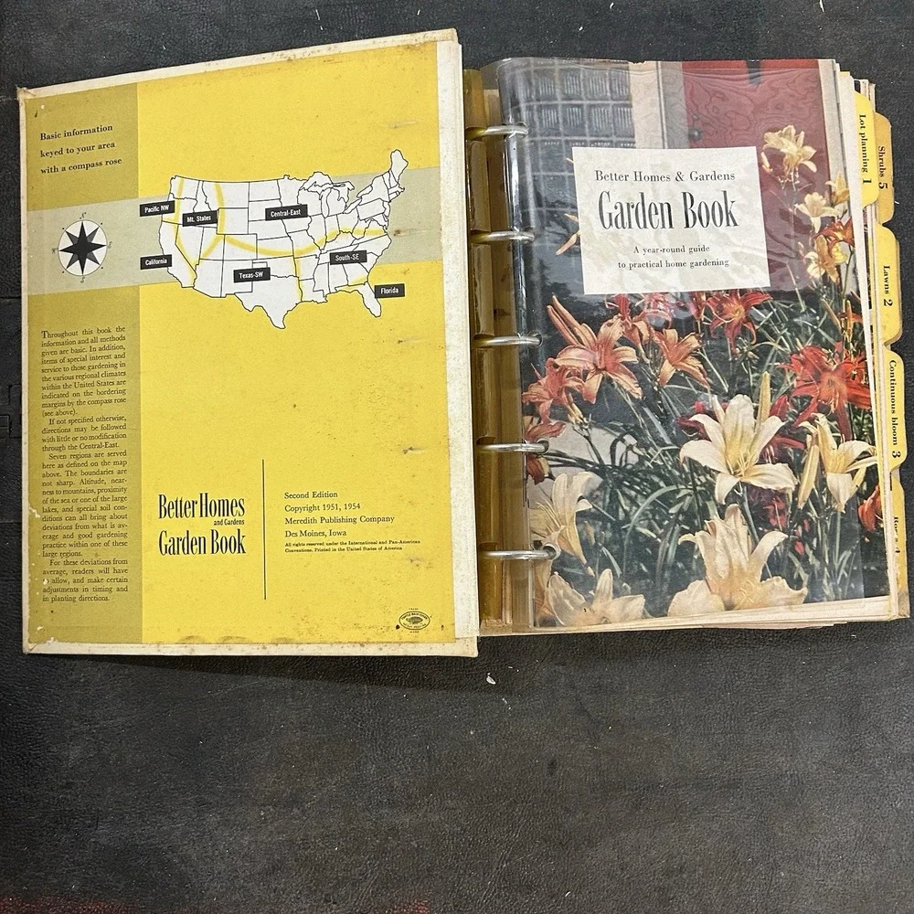 Better‎ Homes and Gardens Garden Book 1954 2nd Edition 5 Ring Binder Vintage